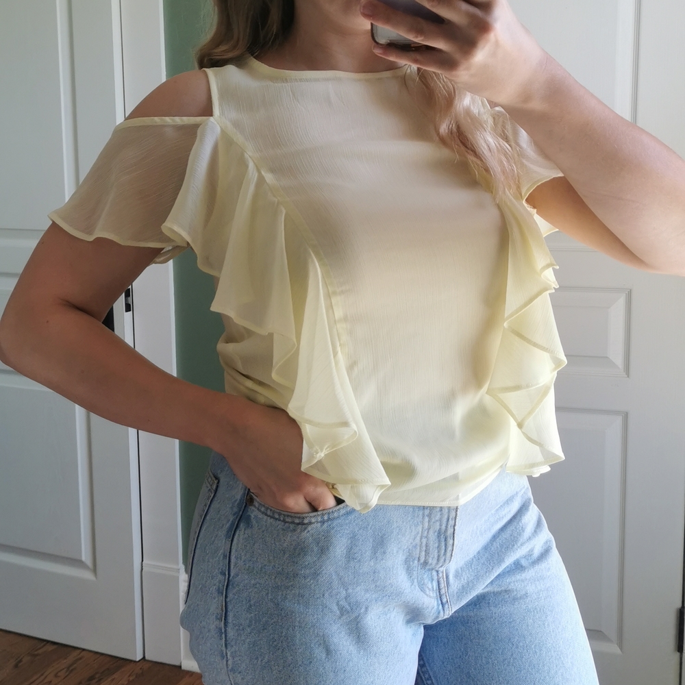 Ruffle top